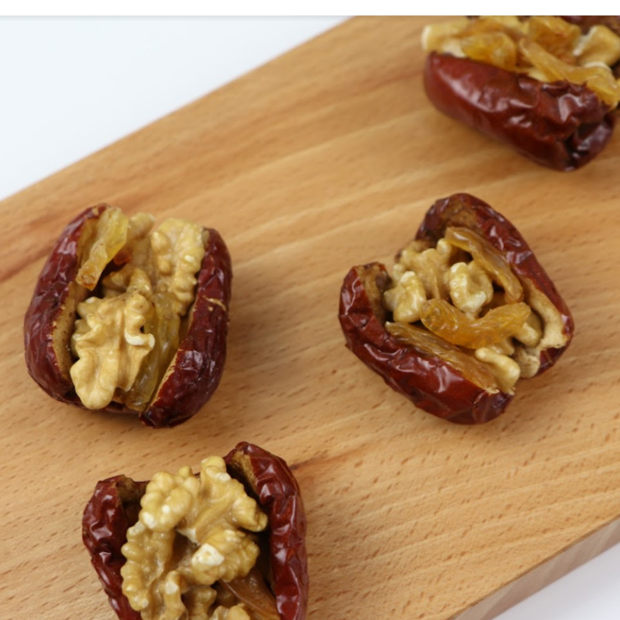 Red Jujube Sandwiches With Walnut Kernels Raisin