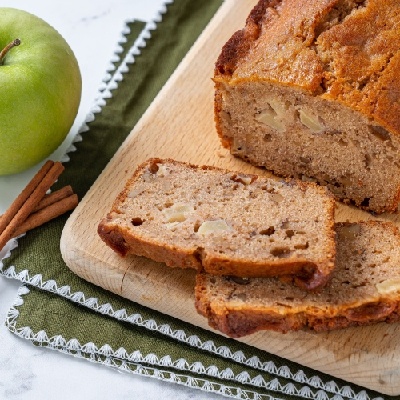 Apple & Cinnamon Homemade Vegan Bread