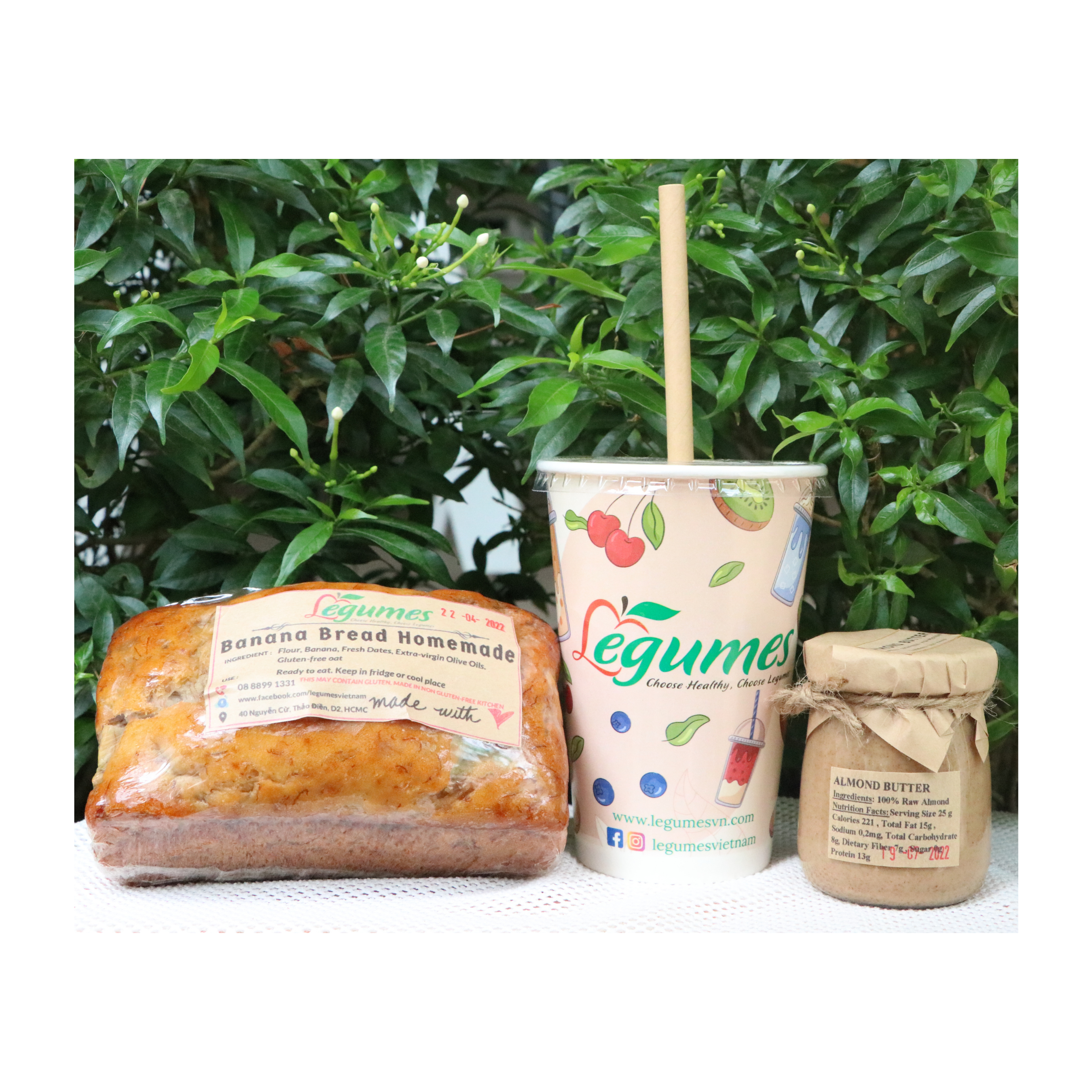 Combo 4: Bánh mì chay + Bơ hạnh nhân + Tô sinh tố Purple